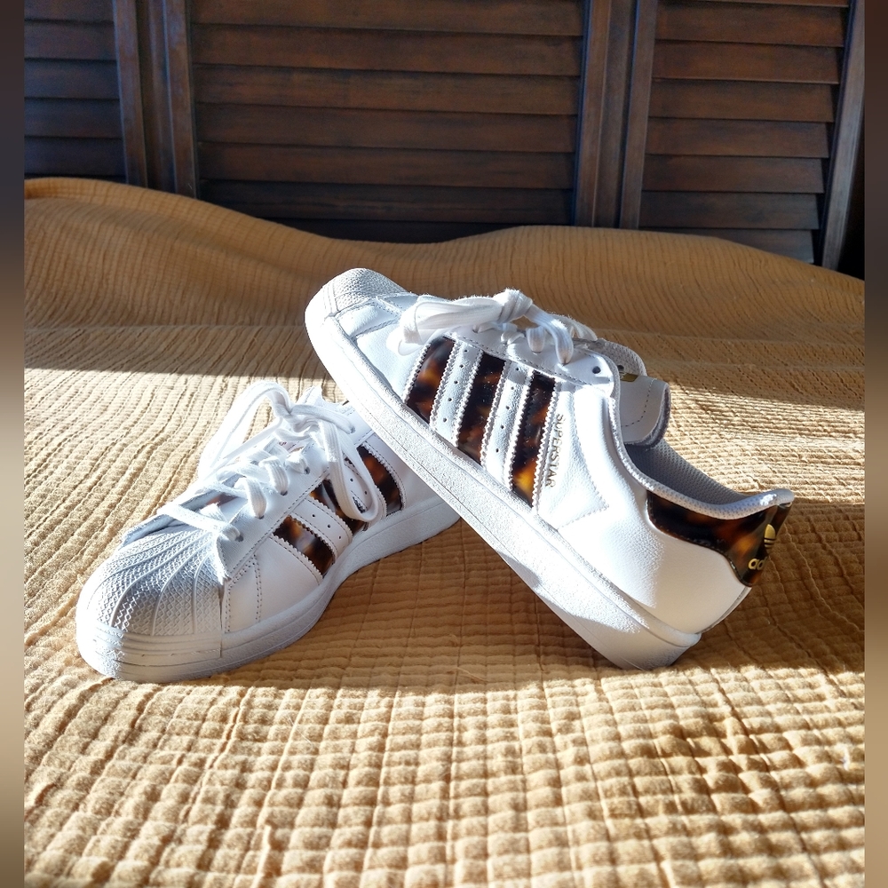 Adidas Superstar new with tags women's size 8